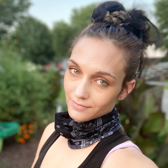 Meet your Posher, Brandelle - Picture 5 of 5